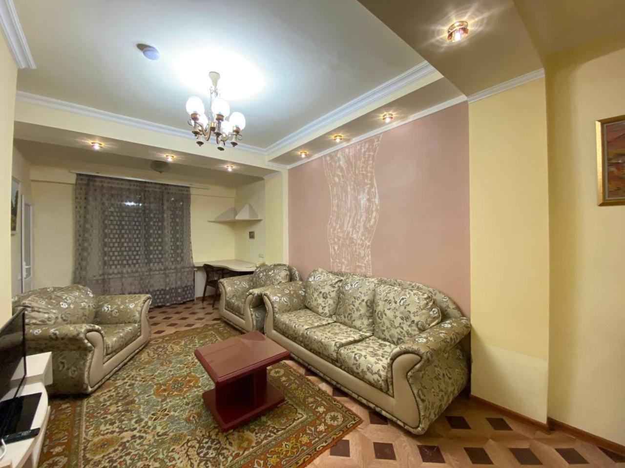 Дом Писателей Цахкадзора Hotel Exterior foto