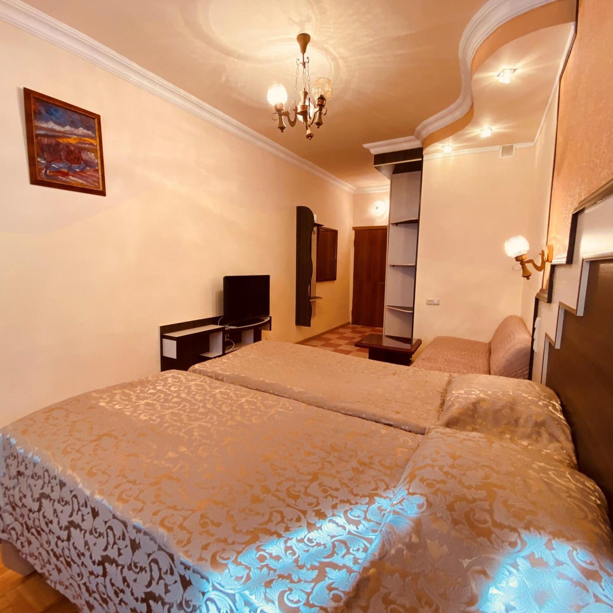 Дом Писателей Цахкадзора Hotel Exterior foto